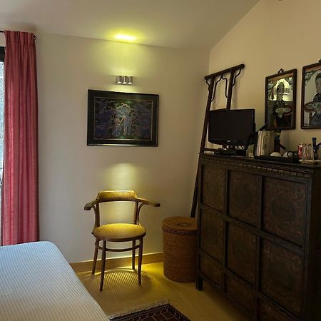 La Cour Carree Panzió Rustrel Kültér fotó