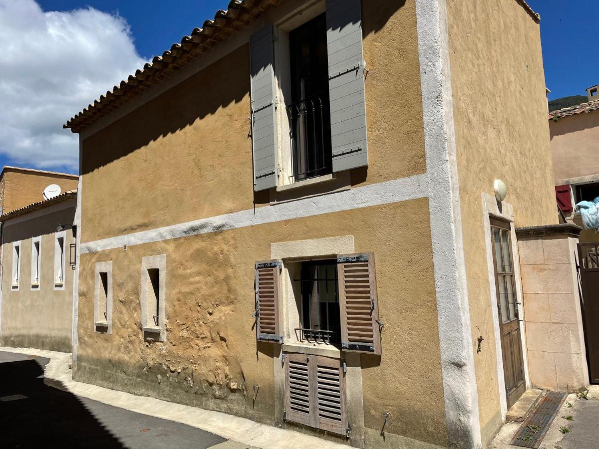 La Cour Carree Panzió Rustrel Kültér fotó